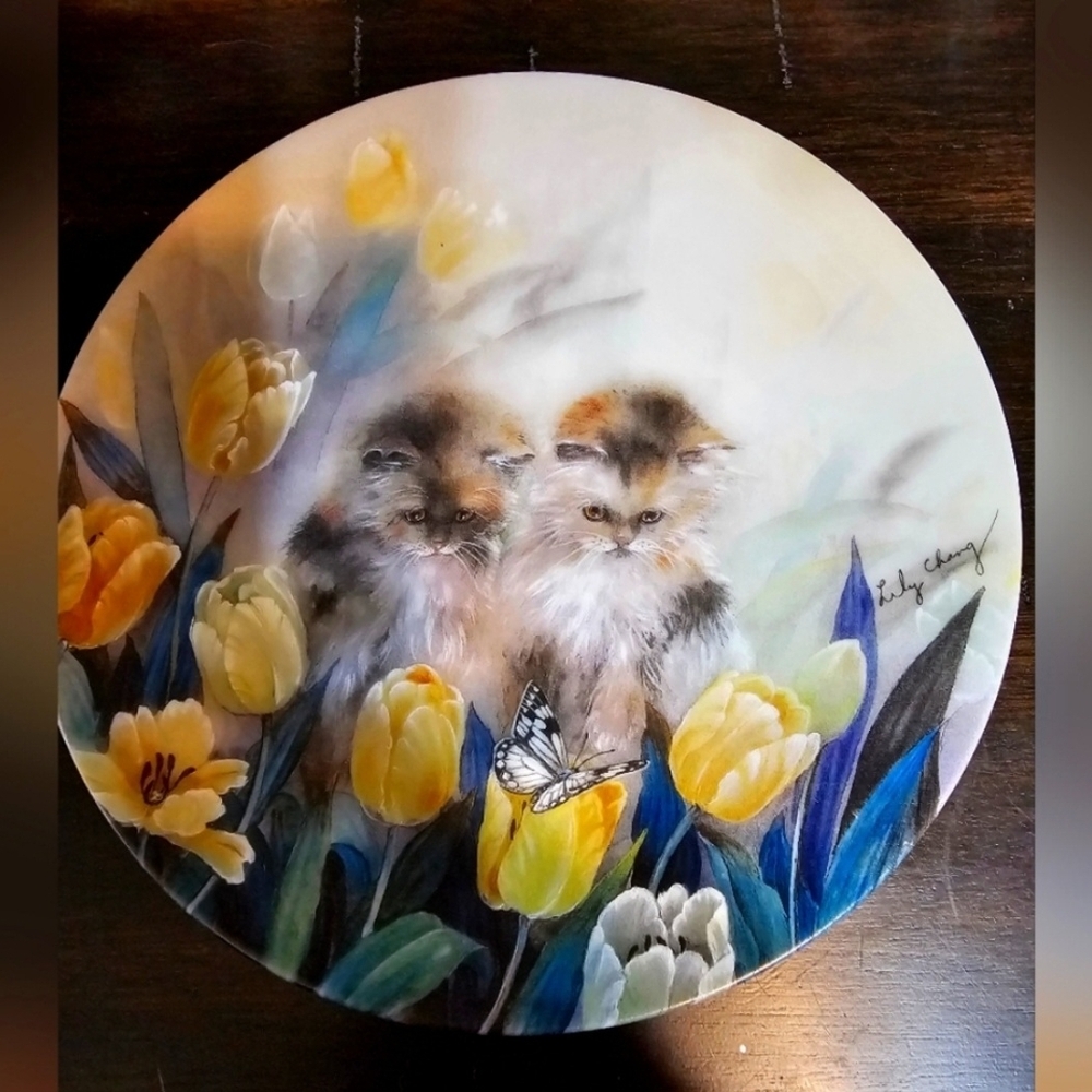 Charming Kitten Art Plate with Yellow Tulips